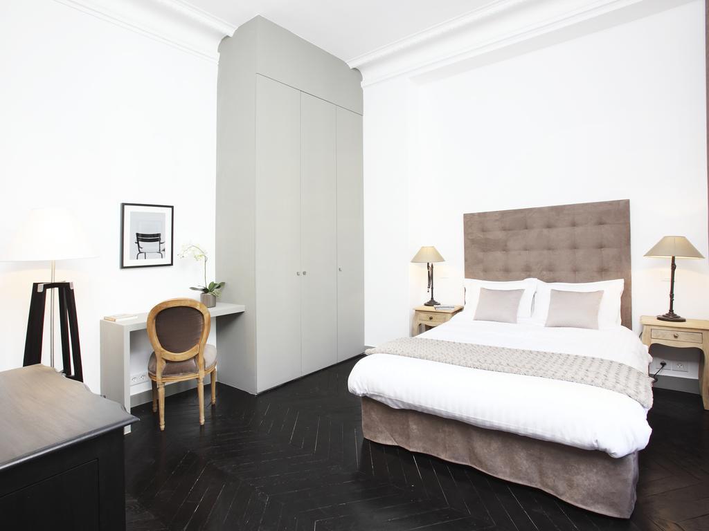 Livinparis - Luxury 3 Bedrooms Le Louvre I Rum bild